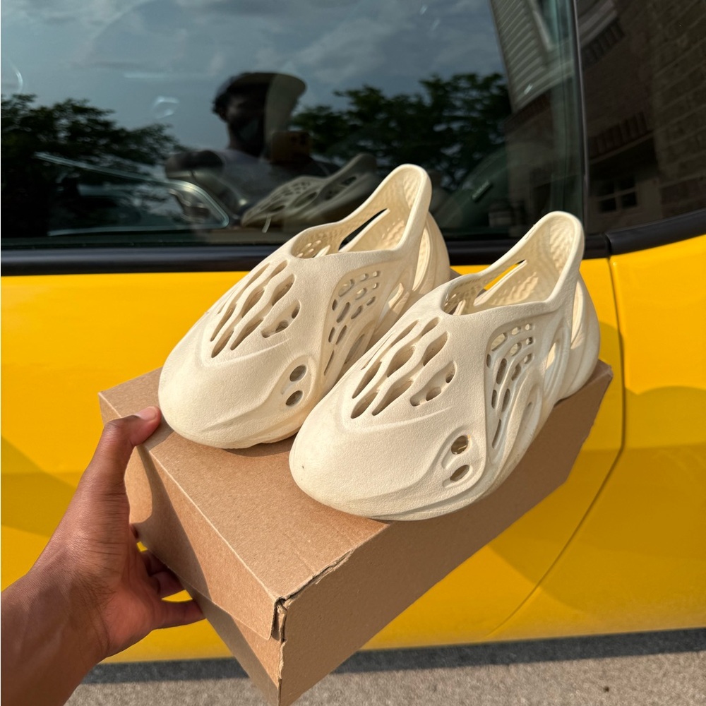 Yeezy foam runner